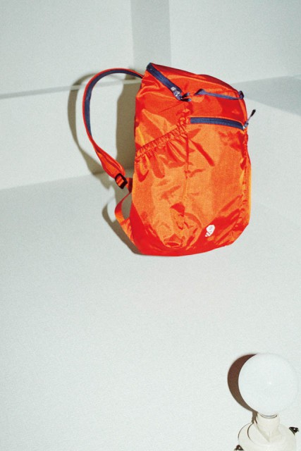 MOUNTAIN HARD WEAR lightweight backpack 