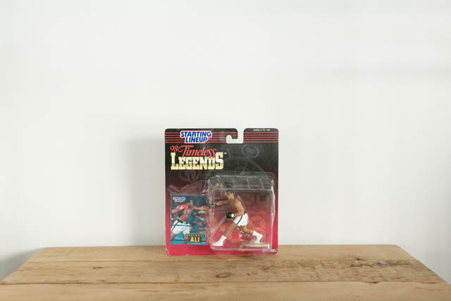 MUHAMMAD ALI / BOXING 1998 Timeless Legends  Kenner Starting Lineup & Exclusive Collector Trading Card PRICE ¥7,000 