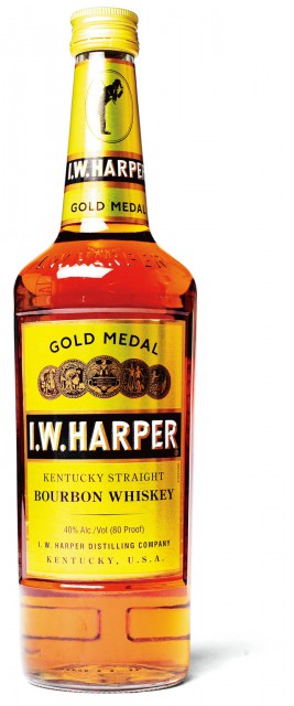I.W.HARPER   GOLD MEDAL 