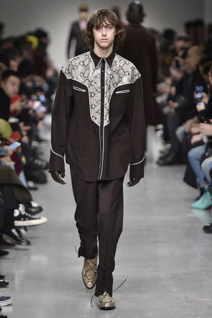 JOHN LAWRENCE SULLIVAN SET-UP 14AW - fakum.untad.ac.id